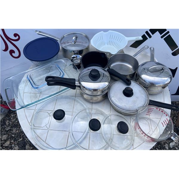 Kitchen Cookware and Bakeware Lot Including Pyrex