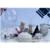 Image 1 : Decorative Lot: Precious Moments, Glassware, Figurines, Trinkets