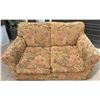 Image 5 : Floral Upholstered Sofa and Loveseat Set