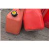 Image 6 : Seven 20L/5.3 GAL Plastic Fuel Cans