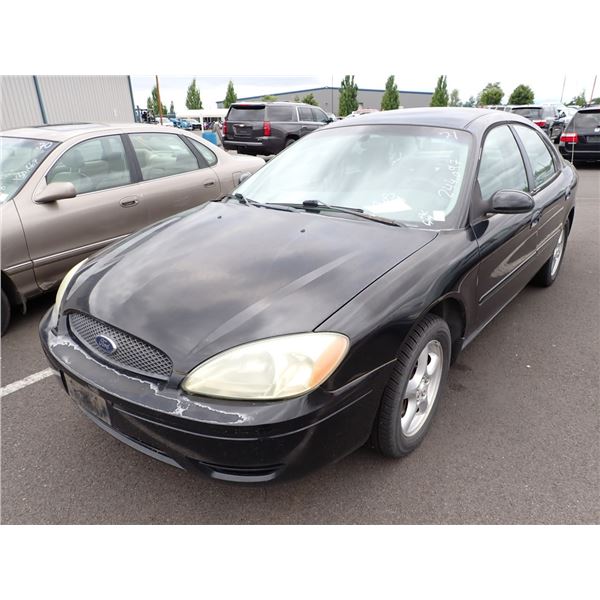 2004 Ford Taurus