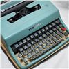 Image 3 : Vintage Typewriter Olivetti 32