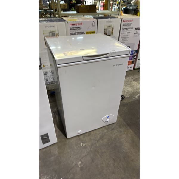 INSIGNIA MINI CHEST FREEZER