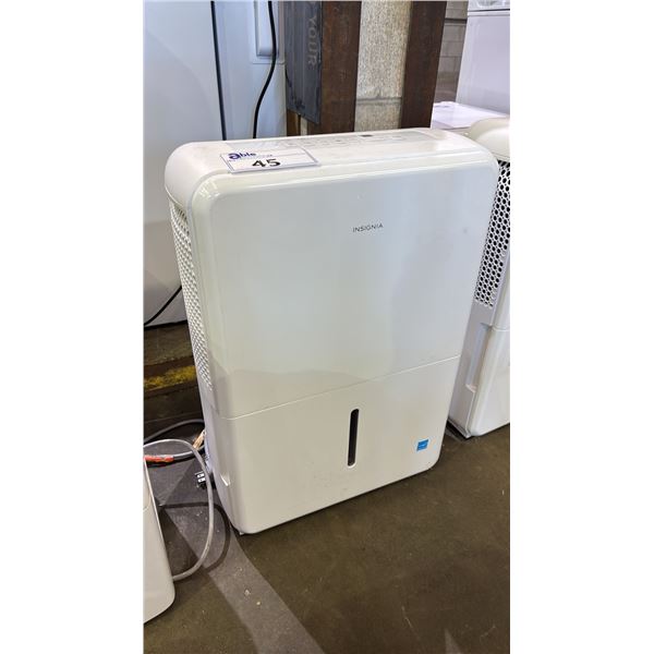 INSIGNIA 35-PINT/DAY DEHUMIDIFIER