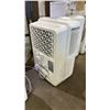 Image 3 : INSIGNIA 35-PINT/DAY DEHUMIDIFIER