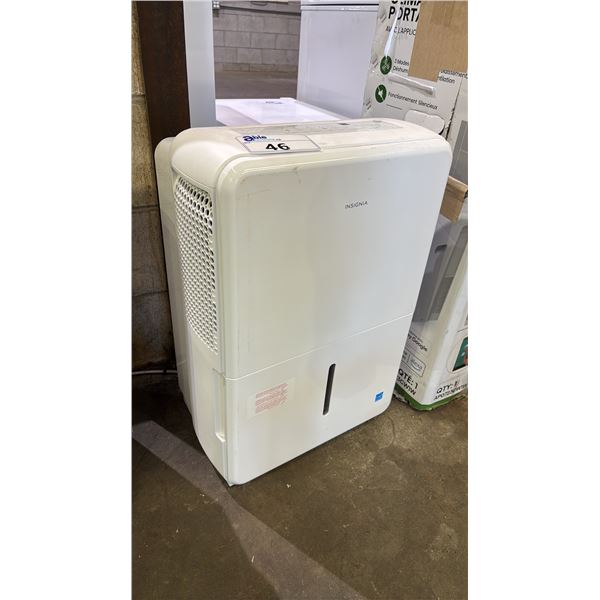 INSIGNIA 35-PINT/DAY DEHUMIDIFIER
