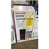 Image 1 : HONEYWELL 13,500 BTU SMART PORTABLE AIR CONDITIONER WITH HOSE *IN BOX, NO REMOTE*