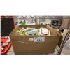 Image 1 : BOX OF ASSORTED ITEMS INCLUDING; STEELMAN PLUG STARTER, ASSORTED FUSES, 200A ANL HOLDERS & MORE