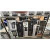 Image 1 : SHELF LOT OF ASSORTED SOLAR AND LED LIGHTS