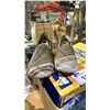 Image 3 : (4) SKECHERS SLIP-INS REGGAE FEST 2.0 GUIDING LIGHT WOMEN'S SHOES SIZE 8