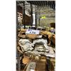 Image 1 : BOX OF 3M 6001 NIOSH ORGANIC VAPORS RESPIRATOR FILTERS