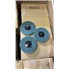 Image 2 : *NEW* BOX OF SCOTCH-BRITE ROLOC SURFACE CONDITIONING DISCS