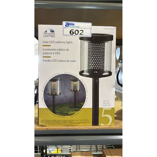 PATHTHMARK LIGHTING SOLAR LED PATHWAY LIGHTS *WORKING CONDITION UNKNOWN/MAY BE MISSING PARTS & OR