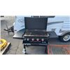 Image 2 : BLACKSTONE 36-INCH 4 BURNERS GRIDDLE WITH HARD COVER TOP