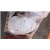 Image 3 : PALLET OF AMERICAN STANDARD TOILETTE SET AND OVE DECOR SMART TOILET
