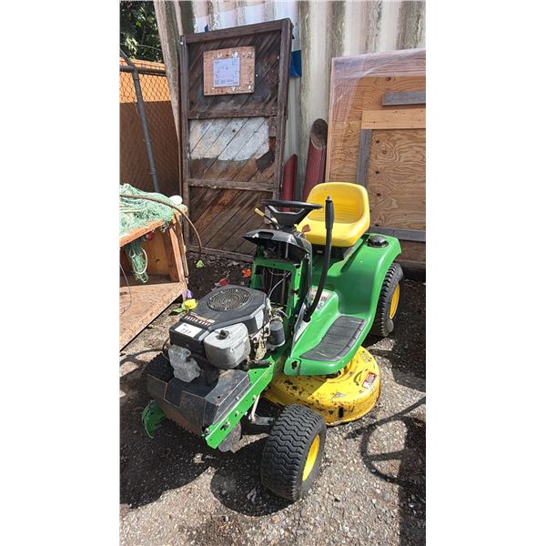 JOHN DEERE 13HP C-SERIES RIDE-ON MOWER (NO KEYS, NO BATTERY, UNKNOWN RUNNING CONDITION)