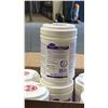 Image 2 : *NEW* BOX OF DIVERSEY OXIVIR TB SURFACE CLEANER WIPES