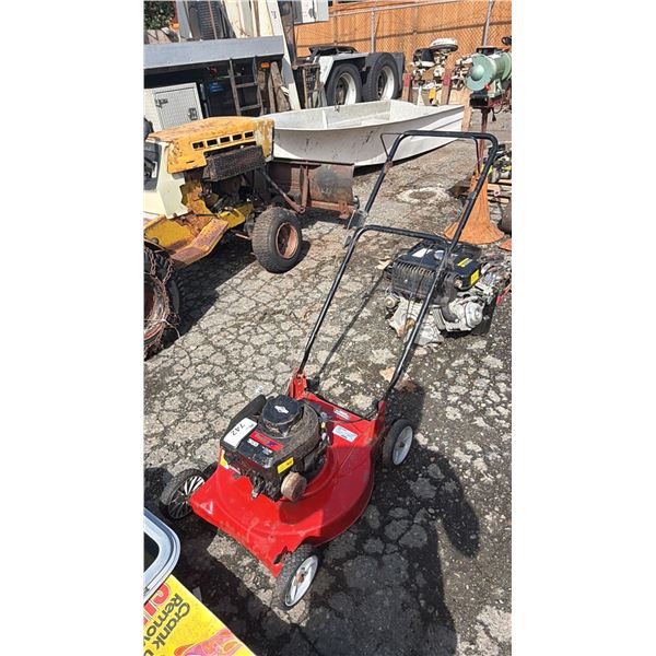 POULAN XT GAS PUSH MOWER (NO REAR BAG)