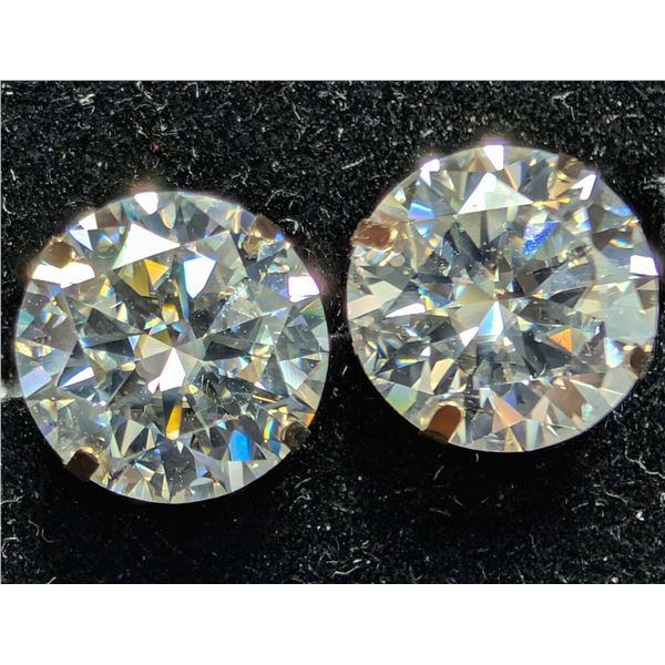 14K(0.89G), MOISSANITE (3.6CT)EARRING, SUGGESTED RETAIL VALUE $1000