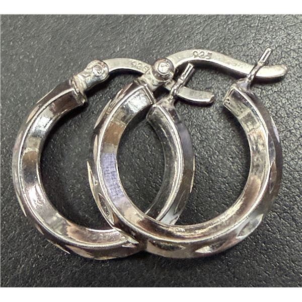 SILVER(1.42G), 15MM HOOP EARRING