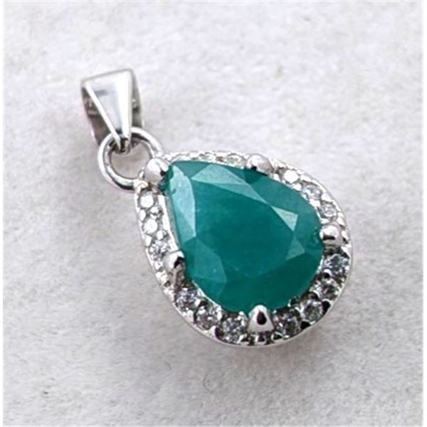 1.5 GRAM CERTIFIED SILVER EMERALD GEMSTONE PENDANT ($1,193 APPRAISAL): *APPRAISAL NOT GUARANTEED*