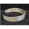 Image 3 : SILVER FIRST NATIONS BRACELET WITH GOLD INLAY: 16.1 G