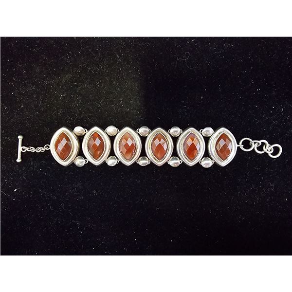 ILARIA .925 SILVER BRACELET SET WITH MARQUISE CUT CARNELIAN