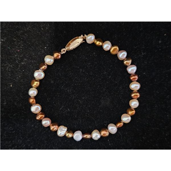 FRESHWATER PEARL BRACELET