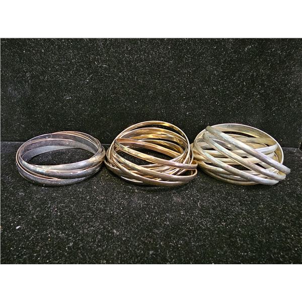 (3) INTERLOCKING BANGLE BRACELETS