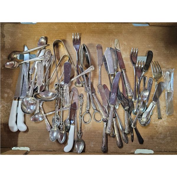 COLLECTION OF ASSORTED FLATWARE