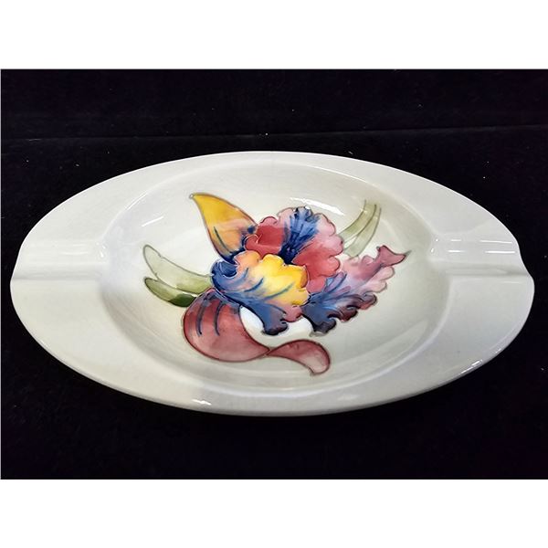 VINTAGE WHITE MOORCROFT POTTERY ORCHID PATTERN ASHTRAY