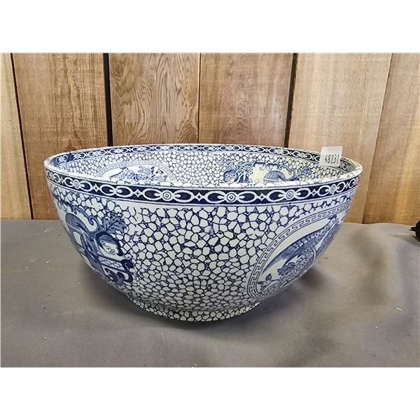 ANTIQUE WILLIAM ADAMS "CHINESE BIRD" TRANSFERWARE BOWL: *HAS BEEN REPAIRED*