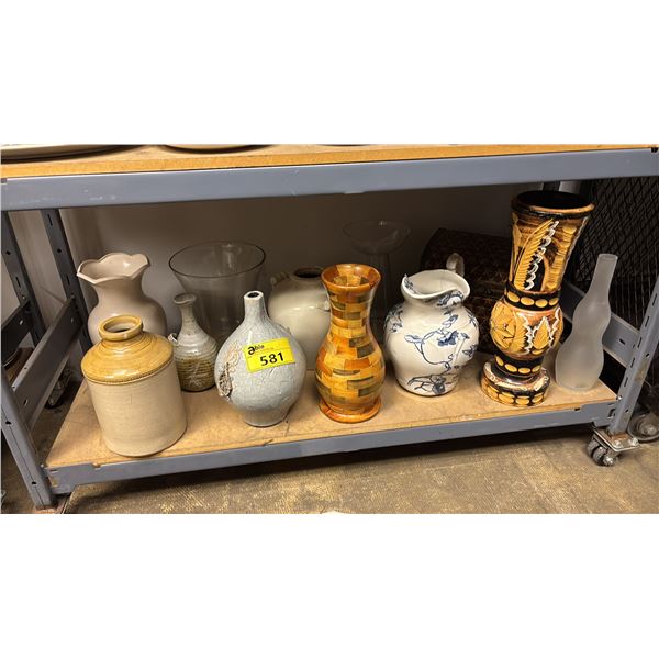 SHELF OF ASSORTED VINTAGE WOOD, GLASS &  POTTERY VASES & A STONEWARE STORAGE CROCK