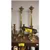 Image 3 : SHELF OF ASSORTED BRASS LAMPS & CANDLESTICKS