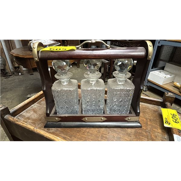 ANTIQUE WOOD & BRASS MOUNTED LOCKING 3-DECANTER LIQUOR TANTALUS *LOCKED/NO KEY*
