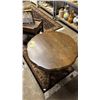Image 3 : VINTAGE DUNCAN PHYFE-STYLE MAHOGANY ROUND PEDESTAL TABLE WITH DRAWER