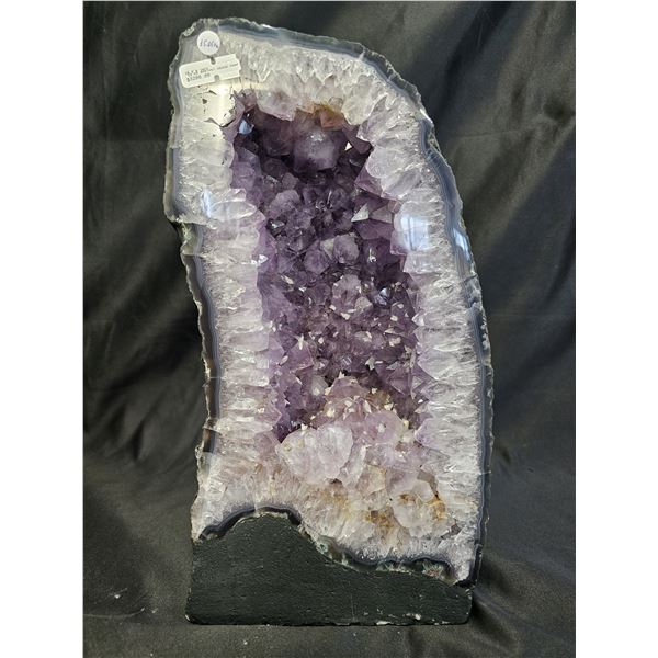 15 X 8" AMETHYST GEODE: 15KG