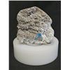 Image 1 : CAVANSITE SPECIMEN ON ROUND PEDESTAL