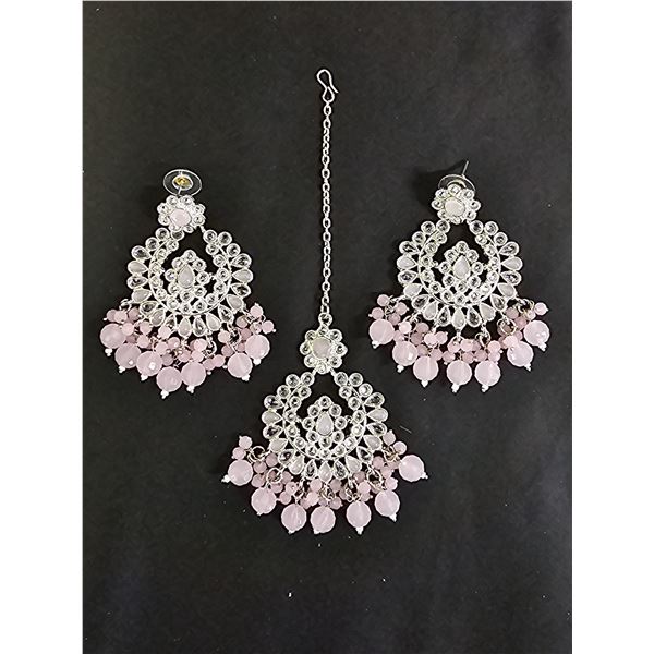 EARRINGS & TIKKA SET WITH PINK STONES