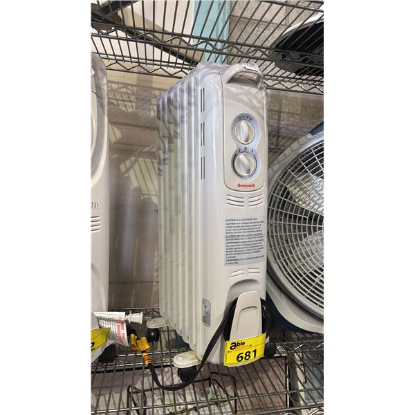HONEYWELL 7-FIN OIL-FILLED RADIATOR HEATER