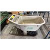 Image 1 : AMES EASY ROLLER JR. LAWN CART