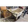 Image 3 : AMES EASY ROLLER JR. LAWN CART