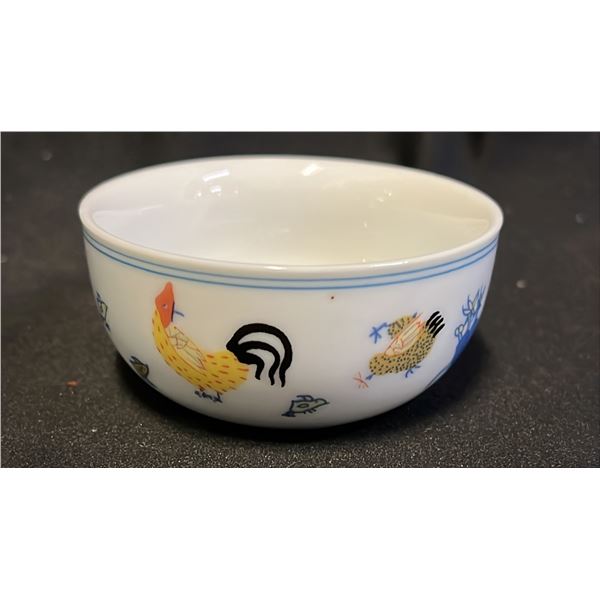 FAMILLE ROSE ROOSTER CUP