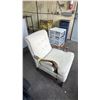 Image 2 : VINTAGE BUTTON BACK FABRIC ARM CHAIR