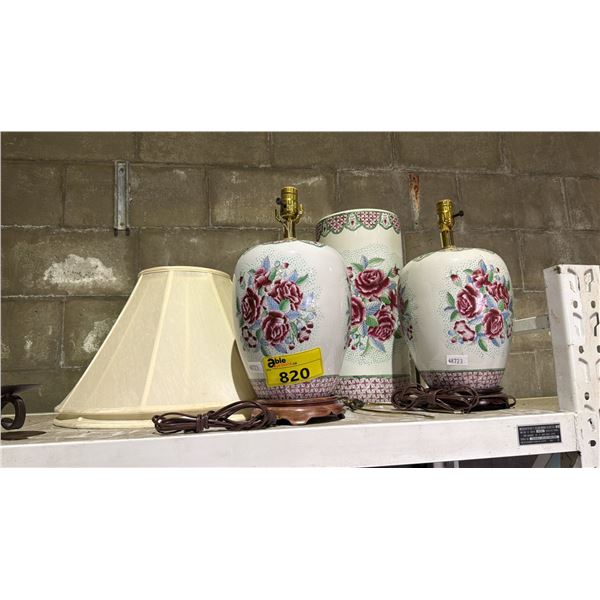PAIR OF FLOWER MOTIF TABLE LAMPS WITH SHADES & PEDESTAL STAND
