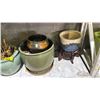 Image 3 : SHELF OF ASSORTED PLANTER POTS & 1 PLANTER POT STAND