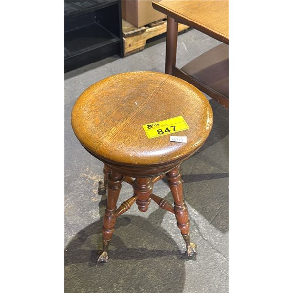 VINTAGE CLAW FOOT PIANO STOOL
