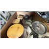 Image 2 : SHELF OF ASSORTED KITCHENWARE