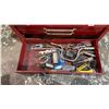Image 5 : RED METAL 3-DRAWER TOOL BOX & CONTENTS