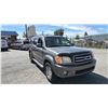 Image 5 : 2005 TOYOTA SEQUOIA, 4DR SUV, GREY, VIN 5TDBT48A24S218173,